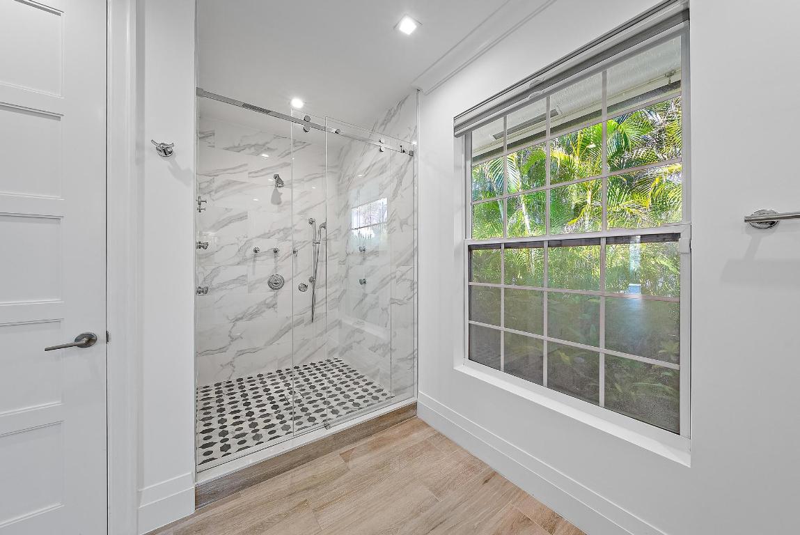 JUPITER INLET BEACH COLONY - Residential