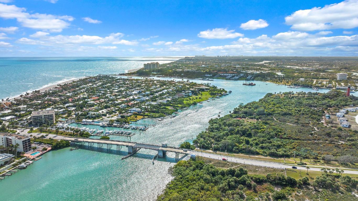 JUPITER INLET BEACH COLONY - Residential