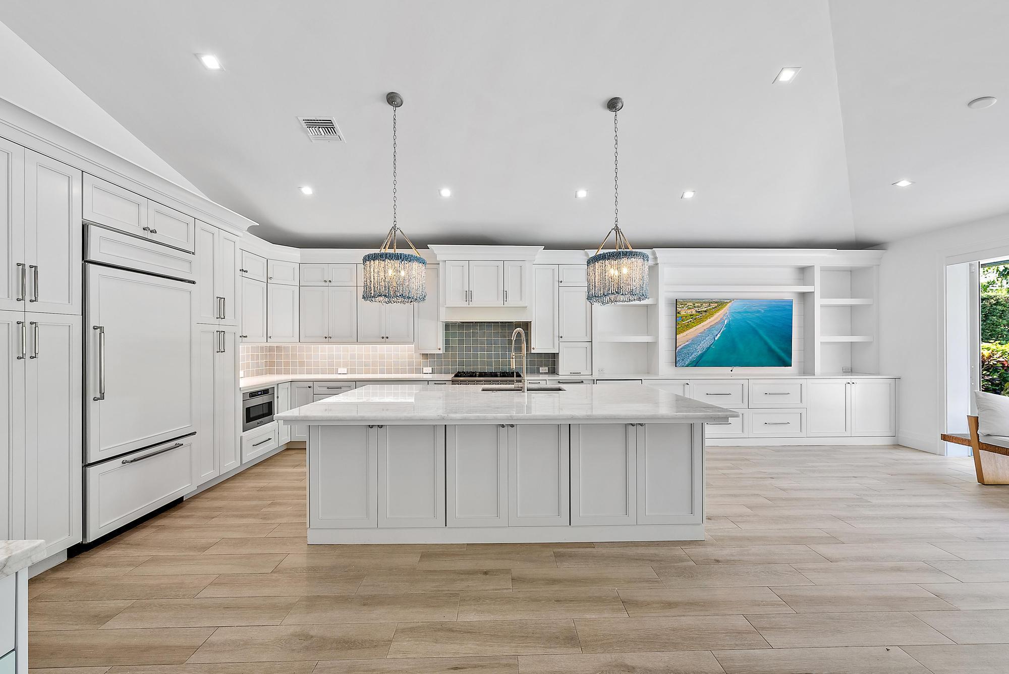 JUPITER INLET BEACH COLON - Residential