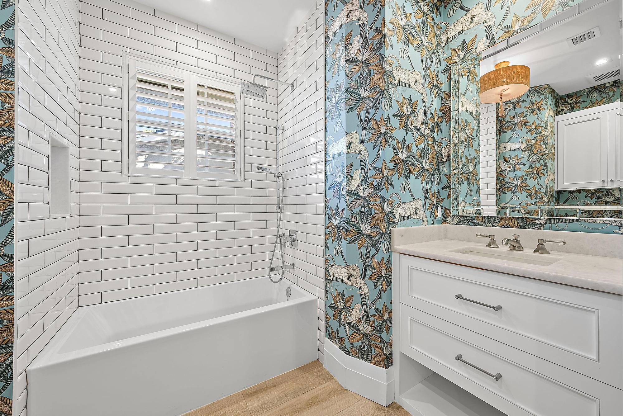 JUPITER INLET BEACH COLON - Residential