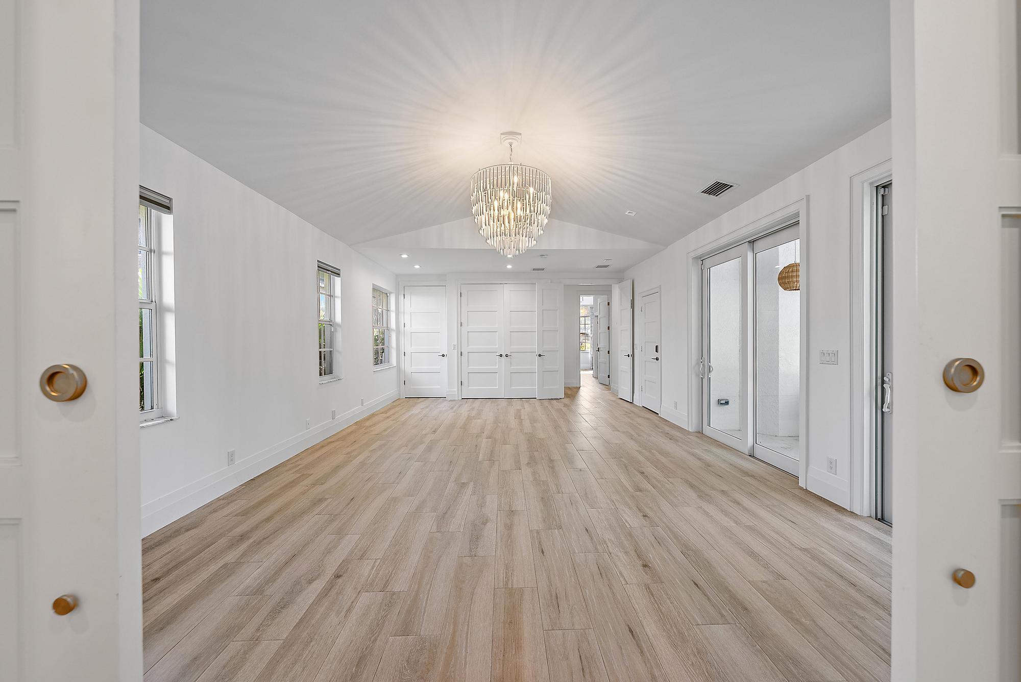 JUPITER INLET BEACH COLON - Residential