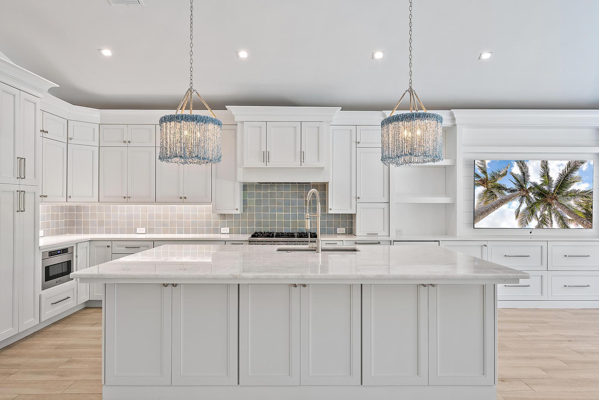 JUPITER INLET BEACH COLON - Residential