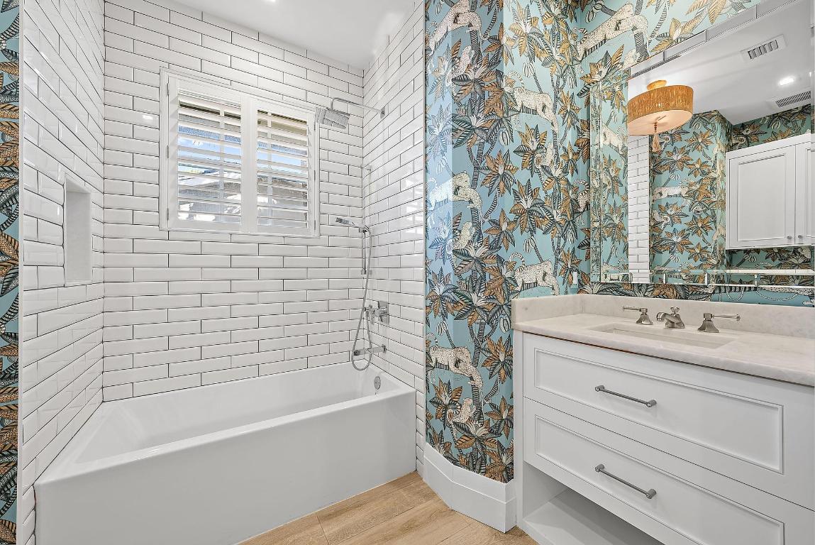 JUPITER INLET BEACH COLONY - Residential