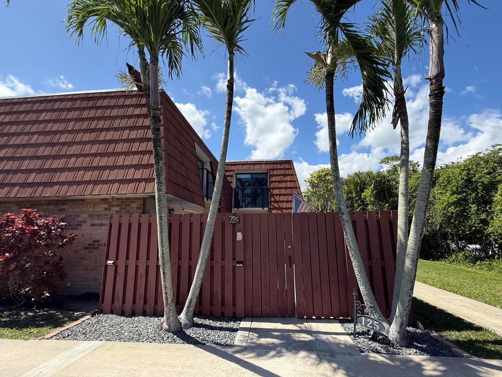 Photo of 1420 Augusta Circle #125, Delray Beach, FL 33445 (MLS # B26006438)