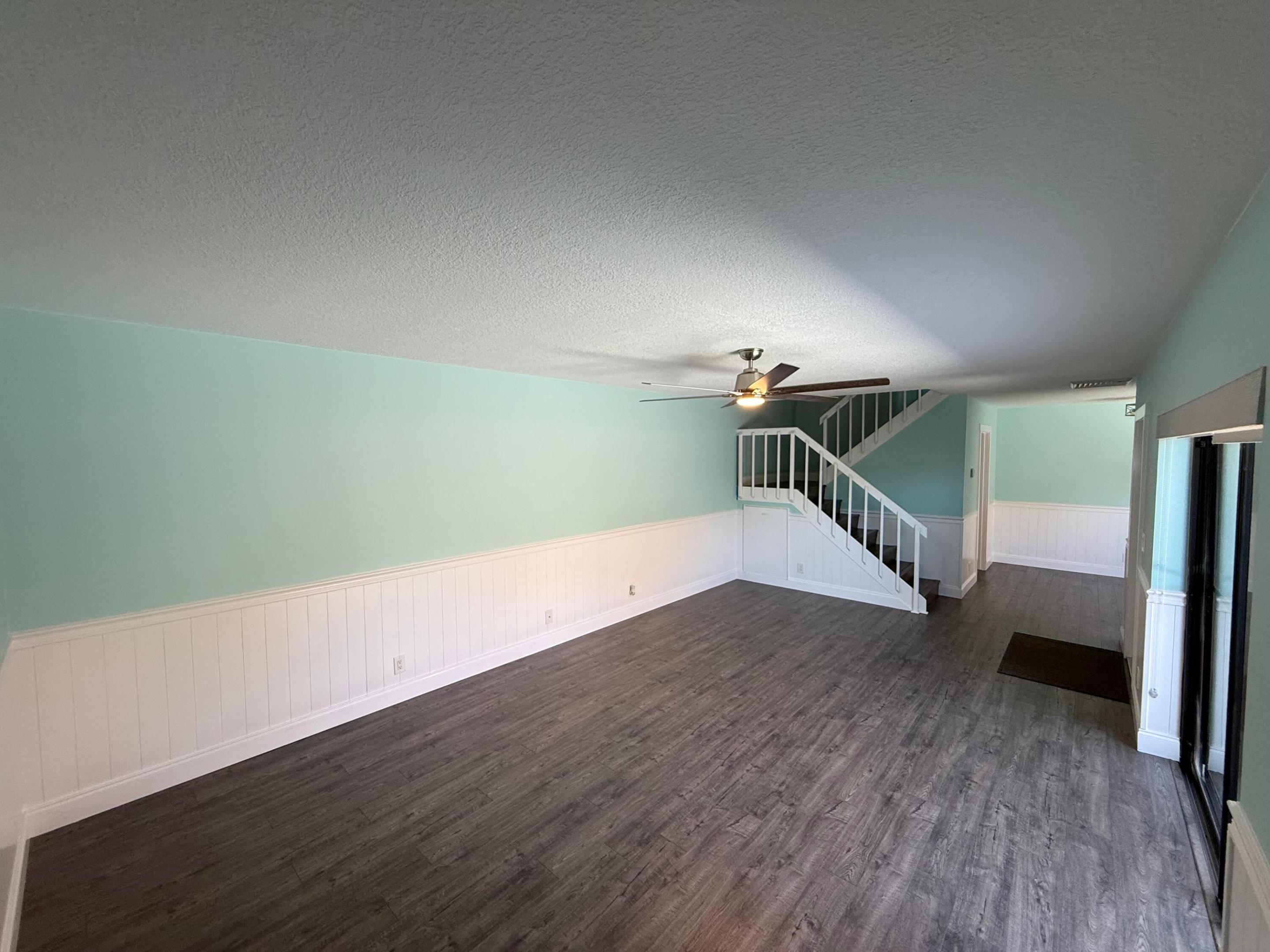 LAKESIDE - Residential