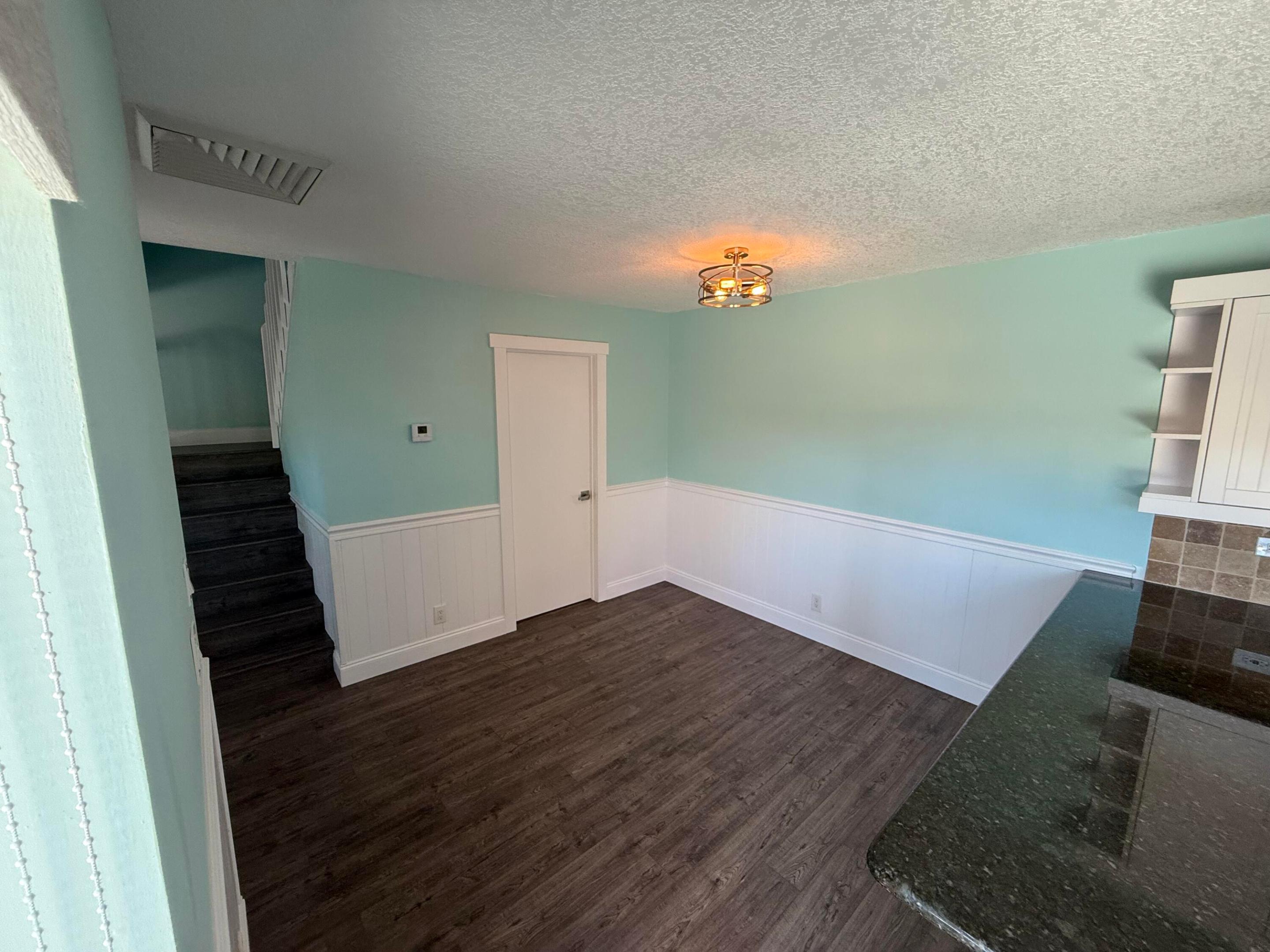 LAKESIDE - Residential