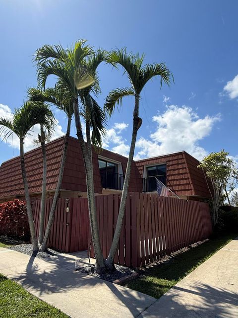 1420 Augusta Circle 125 Delray Beach FL 33445