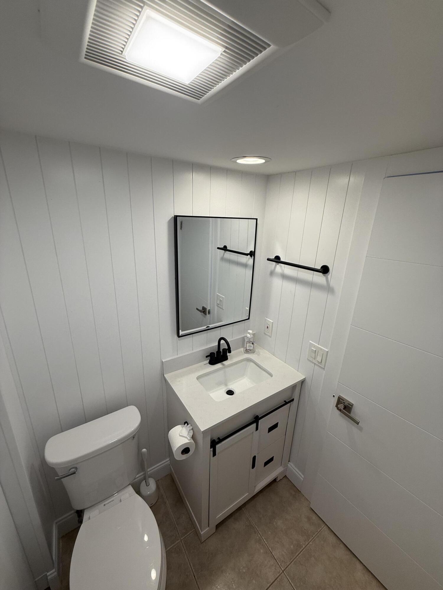 LAKESIDE - Residential