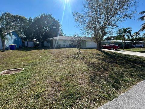 Photo of 1010 NW 16th Street, Stuart, FL 34994 (MLS # R11154779)