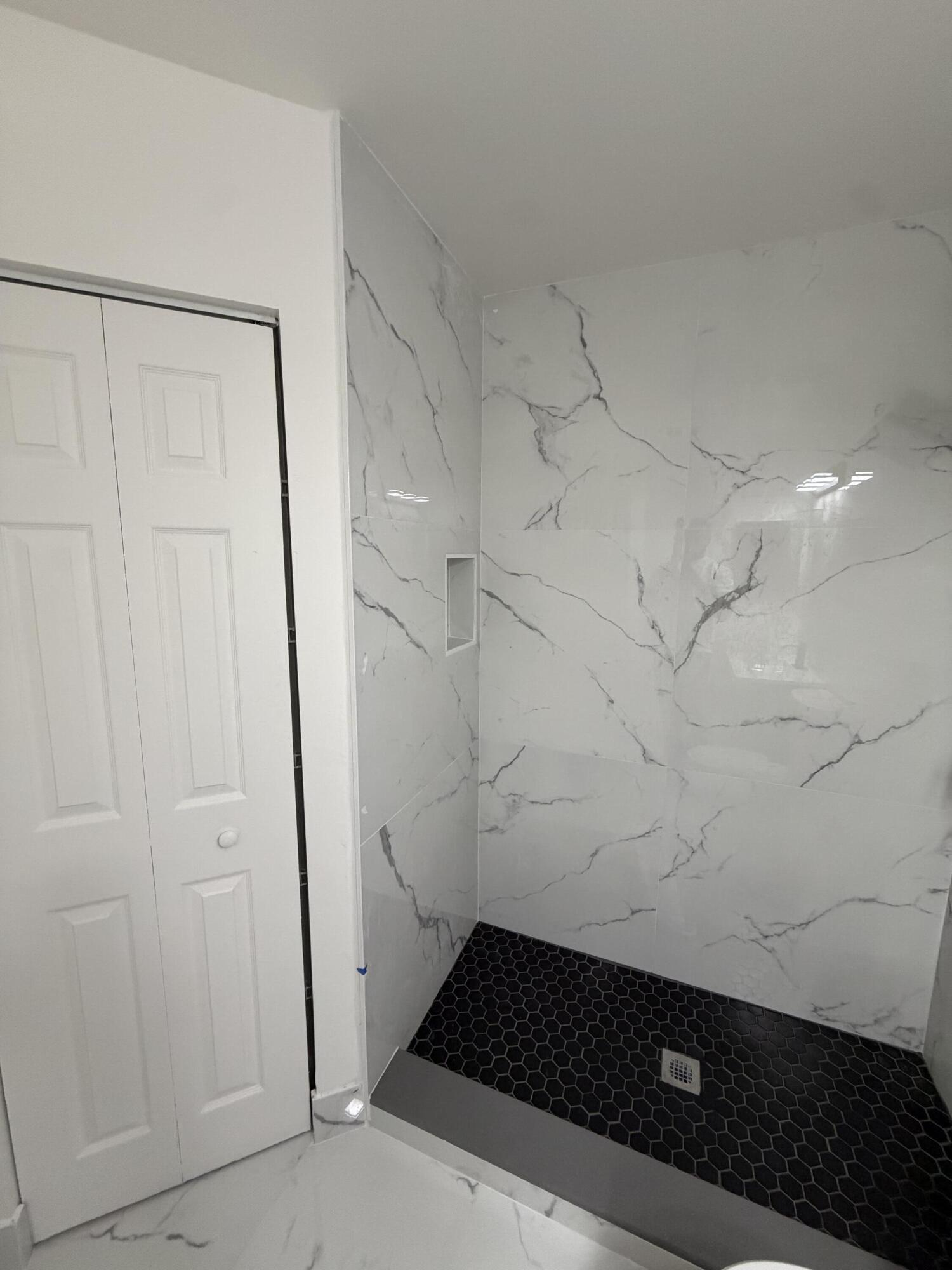 CHARTER CLUB OF PALM BEACH - Residential