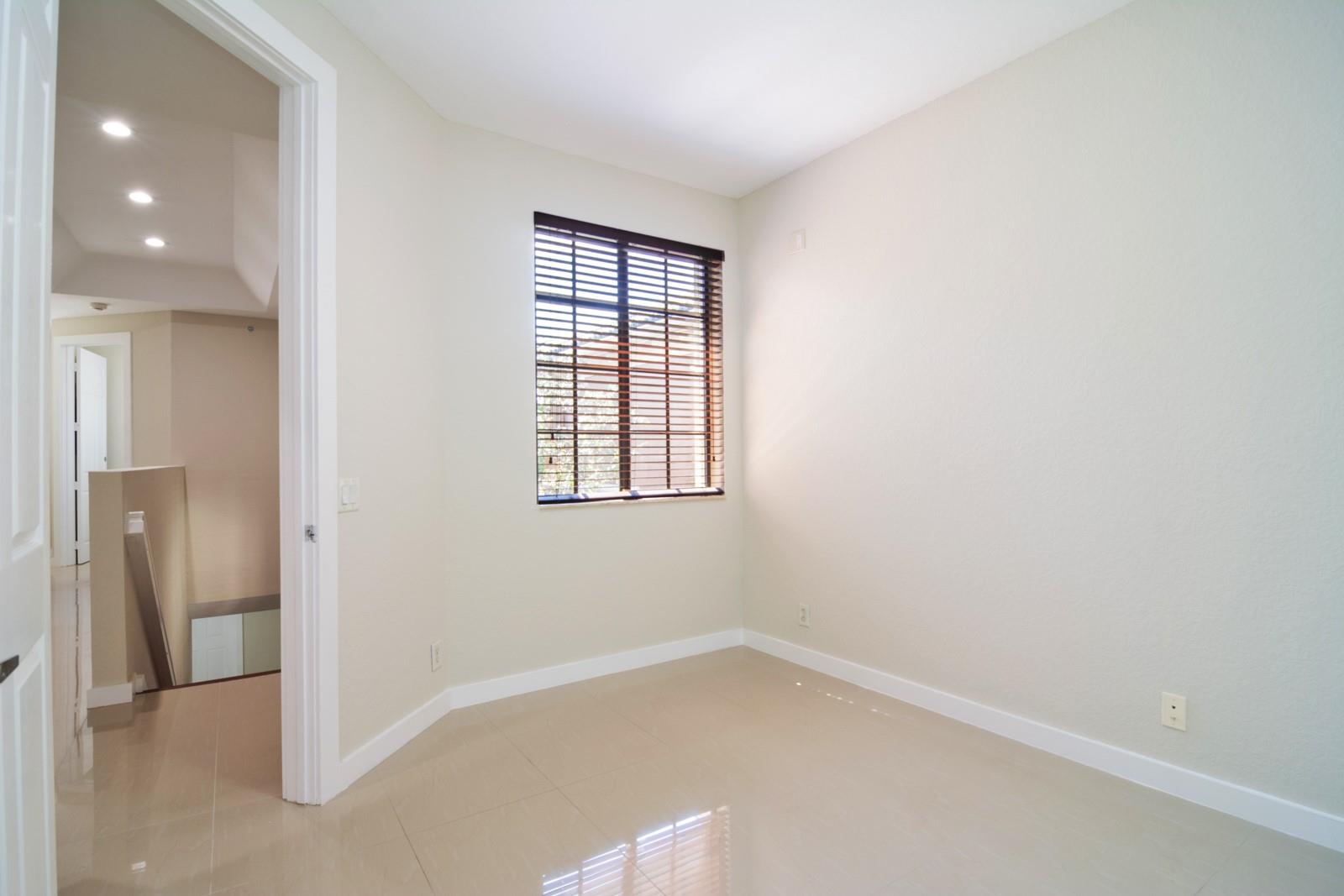 The Legends At Weston Hil - Residential Lease