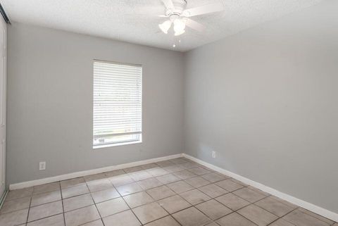 Tiny photo for 5692 SW Stonington Way SW #5692, Lake Worth, FL 33463 (MLS # R11133892)