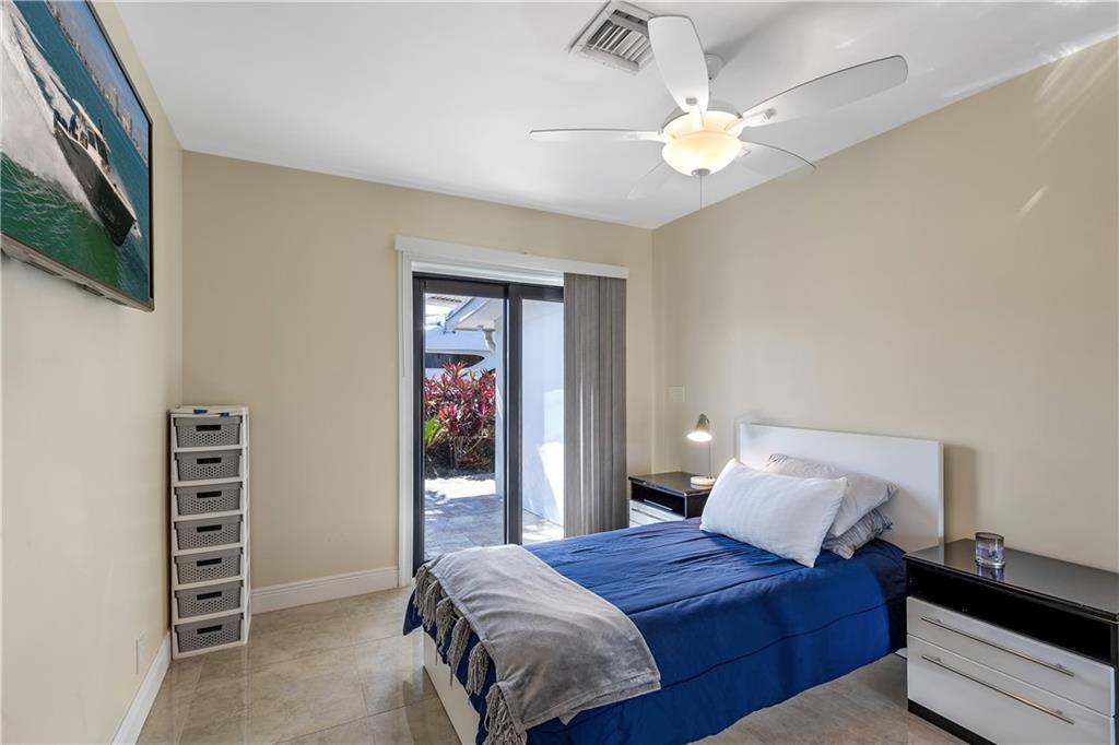 LAUDERDALE HARBORS SEC A - Residential Lease