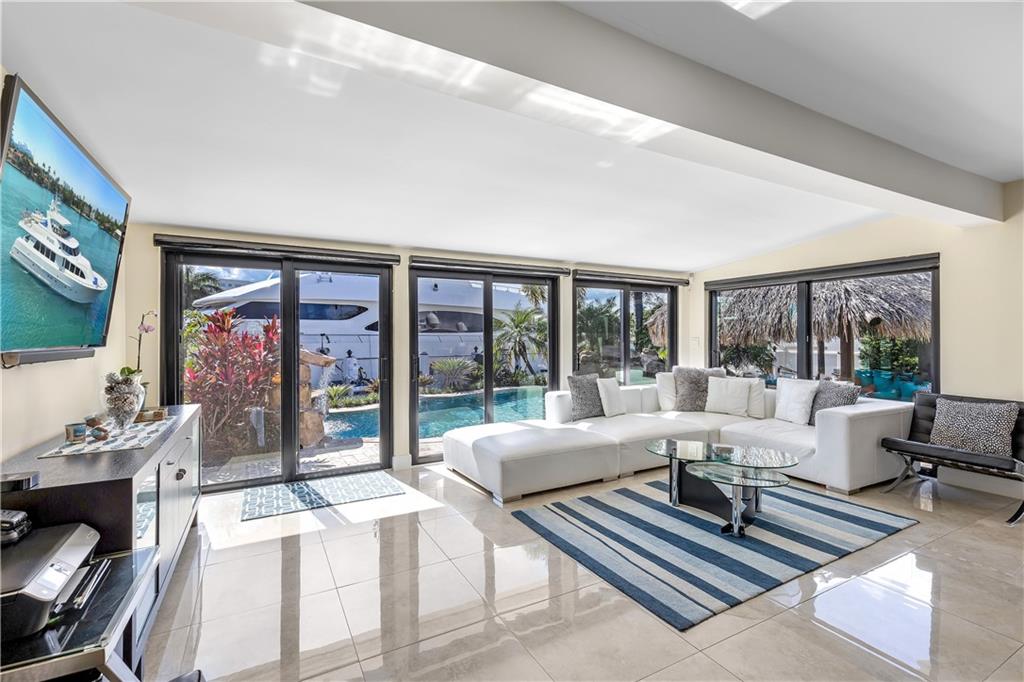 LAUDERDALE HARBORS SEC A - Residential Lease