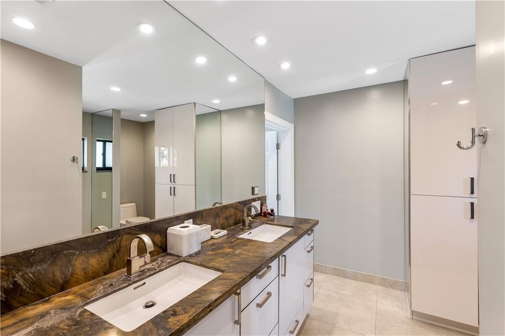 LAUDERDALE HARBORS SEC A - Residential Lease