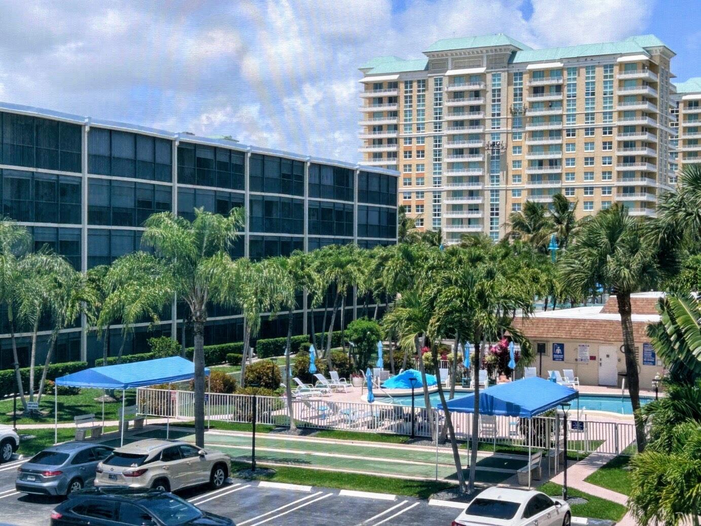 STERLING VILLAGE - Residential
