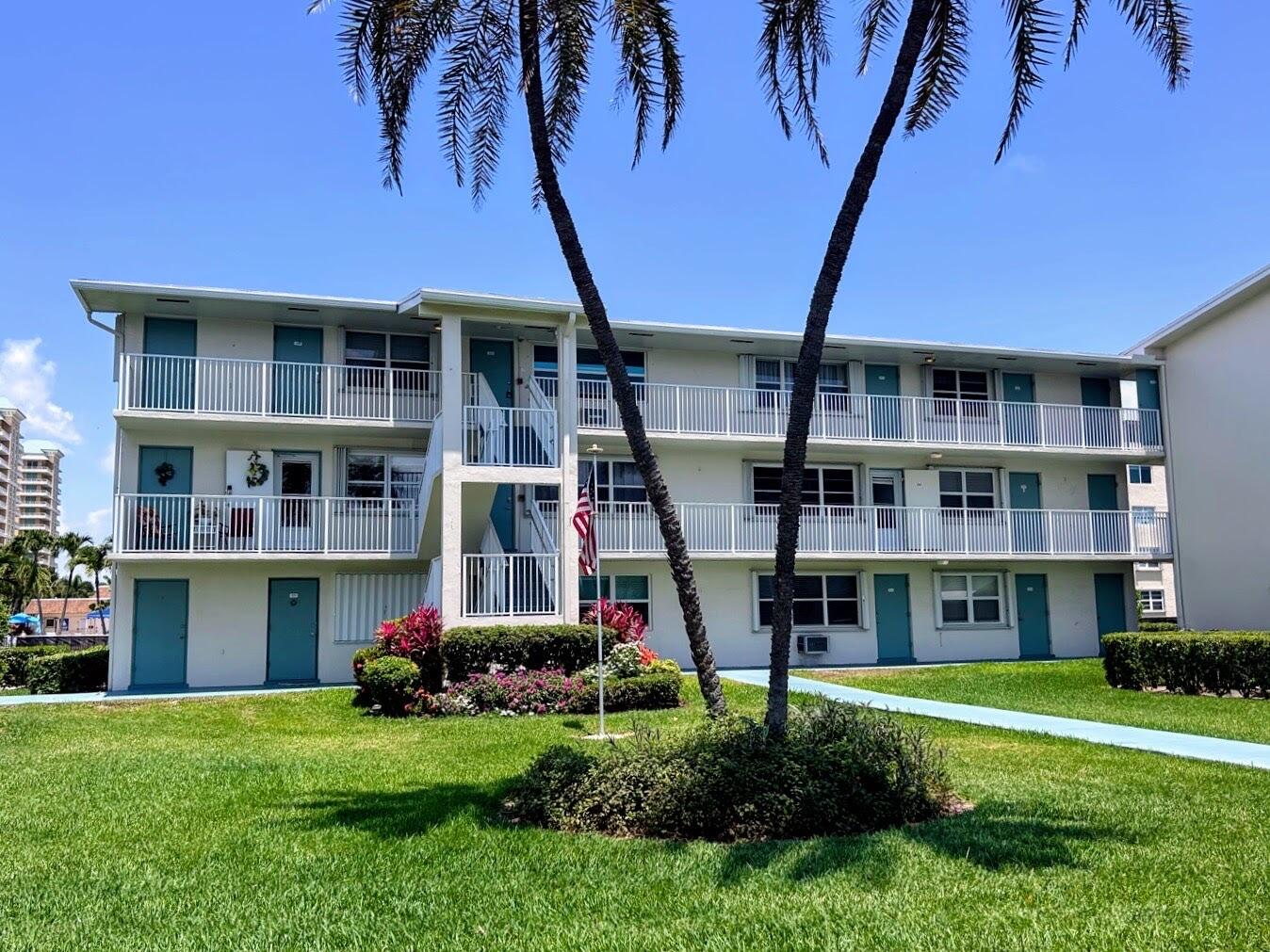 STERLING VILLAGE - Residential