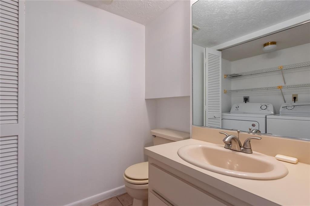 CARIBBEAN TOWNHOMES OF LA - Residential Lease