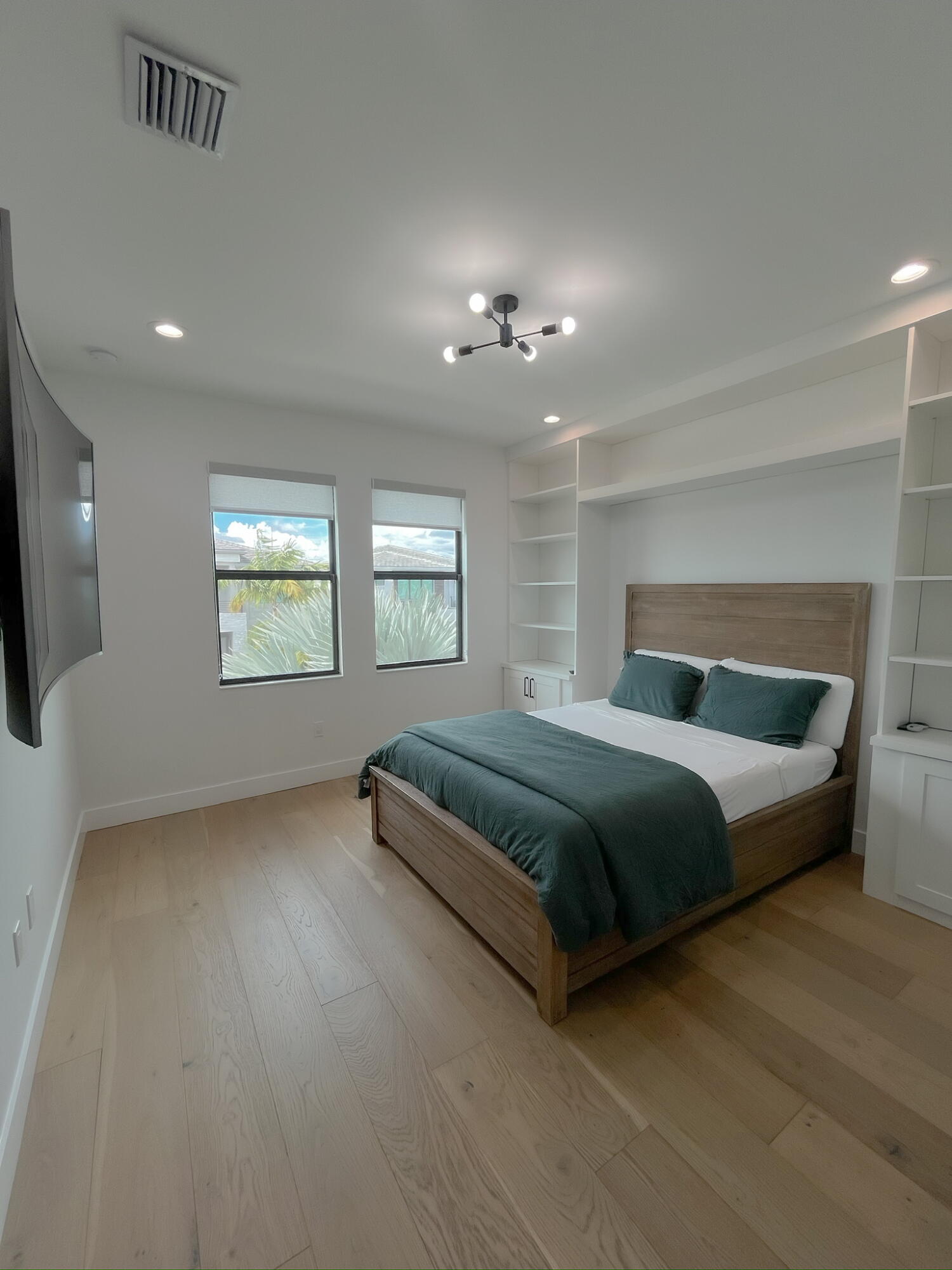 BRIDGES MIZNER PUD BRIDGES SOUTH PLAT SIX - Residential Lease