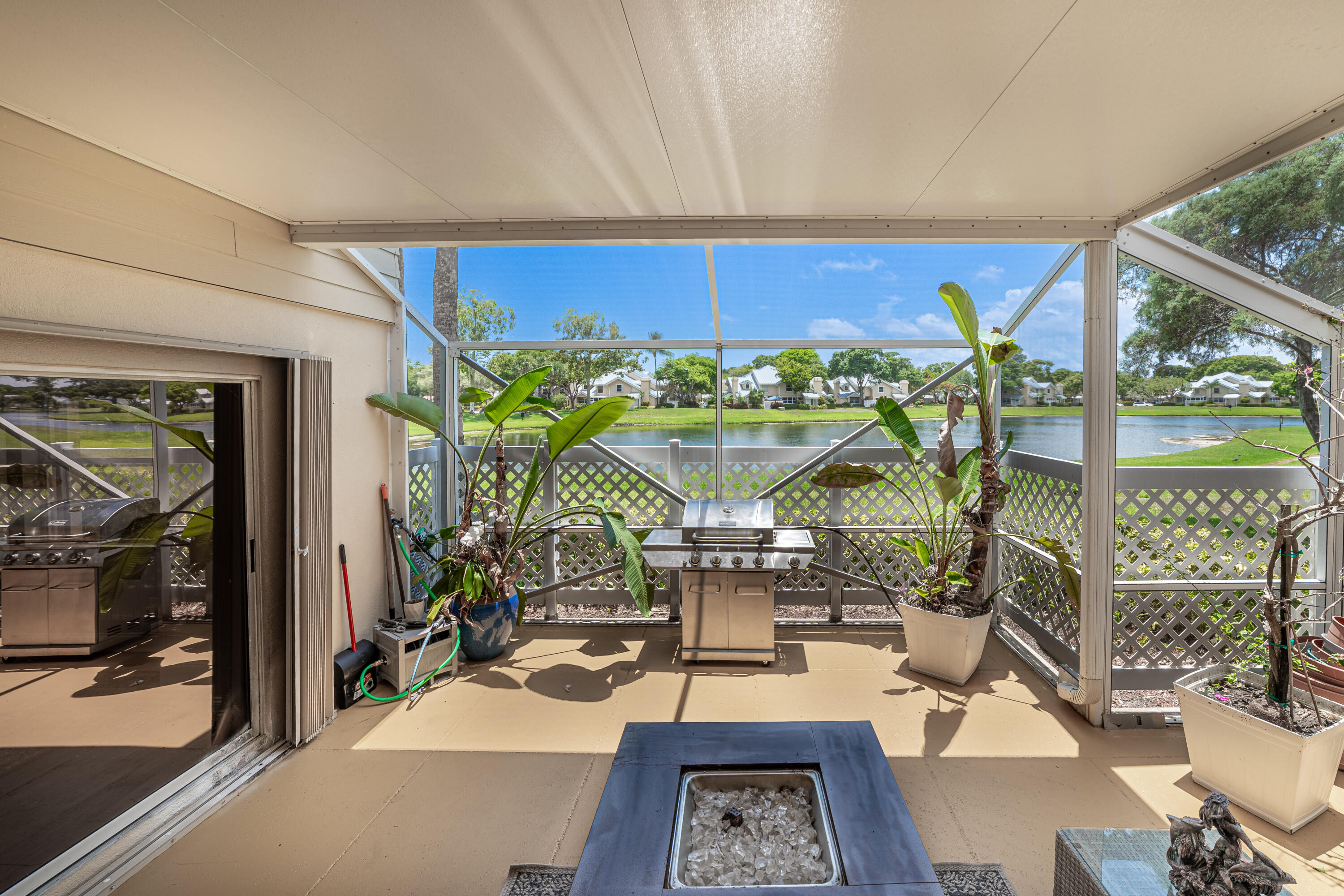 3004 Hayden Court, Boynton Beach, FL, 33436/$389,000 4 3004 Hayden Court