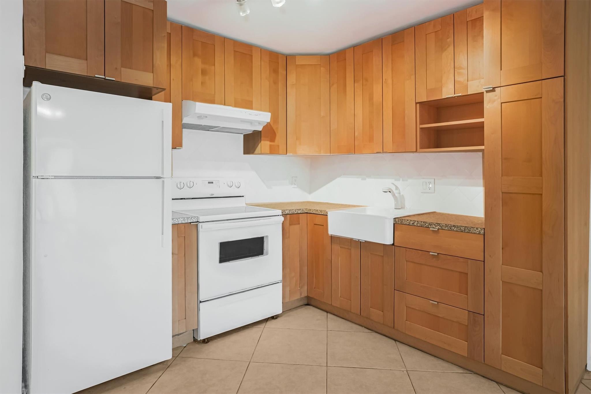 101 E Mcnab Rd 112