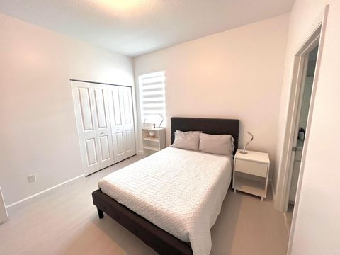 Tiny photo for 5409 Flannigan Way, Lake Worth, FL 33463 (MLS # B26010819)