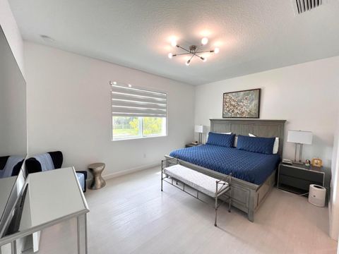 Tiny photo for 5409 Flannigan Way, Lake Worth, FL 33463 (MLS # B26010819)