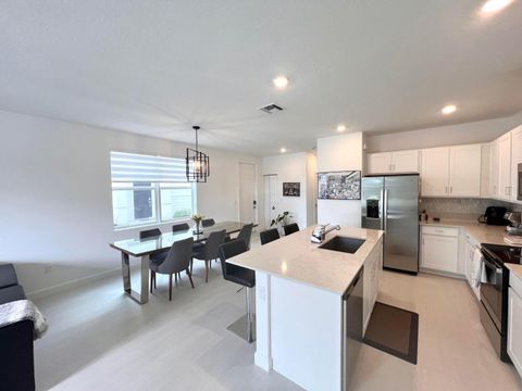 Tiny photo for 5409 Flannigan Way, Lake Worth, FL 33463 (MLS # B26010819)