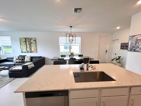 Tiny photo for 5409 Flannigan Way, Lake Worth, FL 33463 (MLS # B26010819)