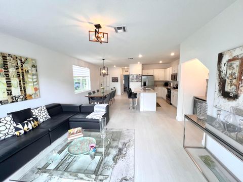Tiny photo for 5409 Flannigan Way, Lake Worth, FL 33463 (MLS # B26010819)