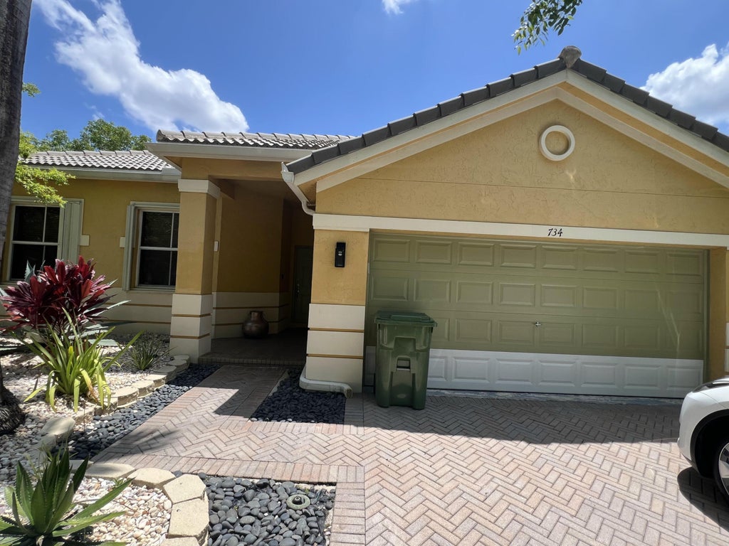 Photo of 734 Lavender Circle, Weston, FL 33327 (MLS # B26065727)
