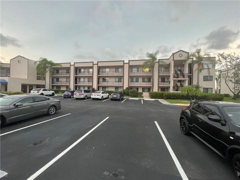 9783 N Belfort Cir 309 Fort Lauderdale FL 33321