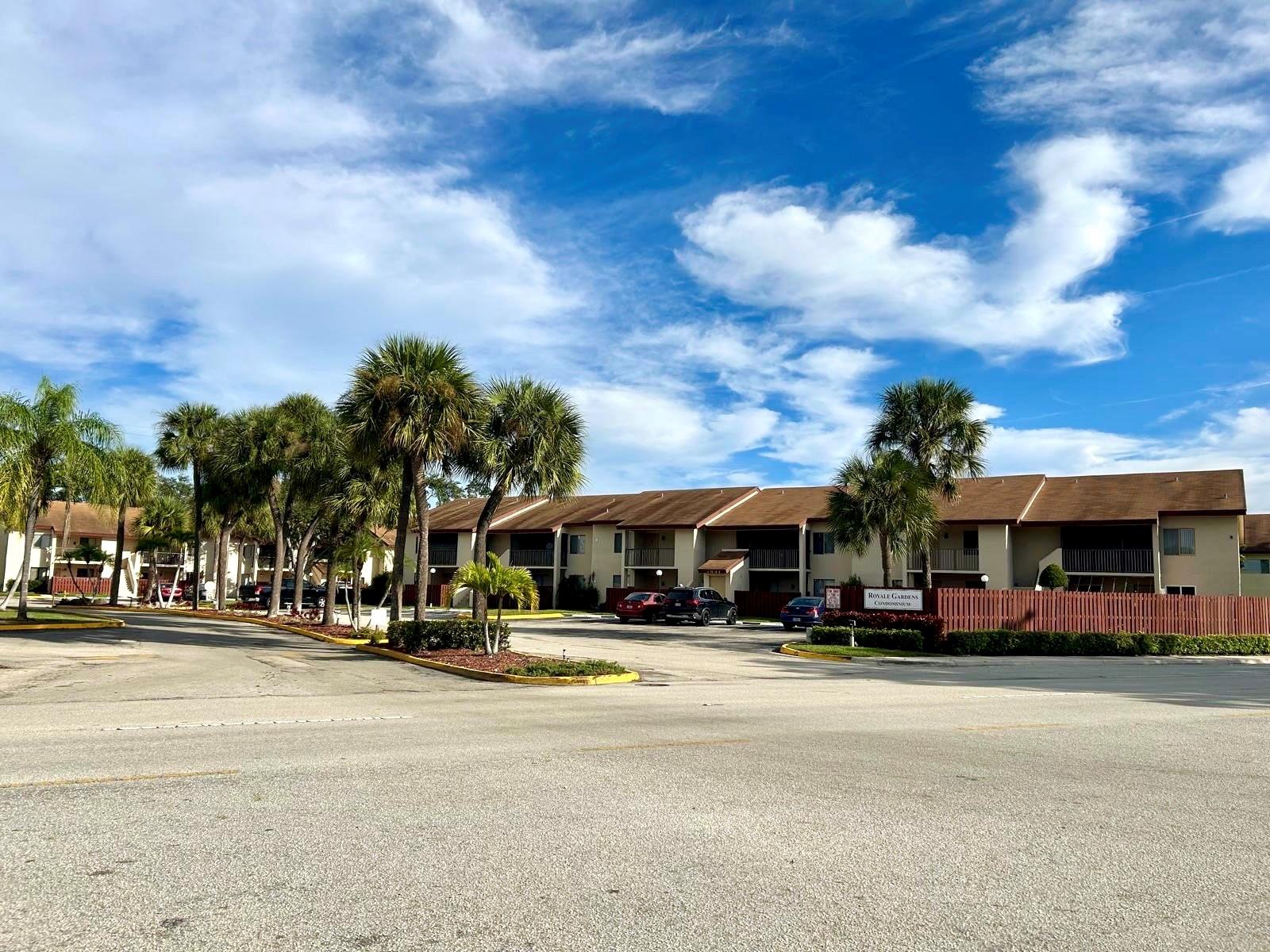 Royale Gardens - Residential