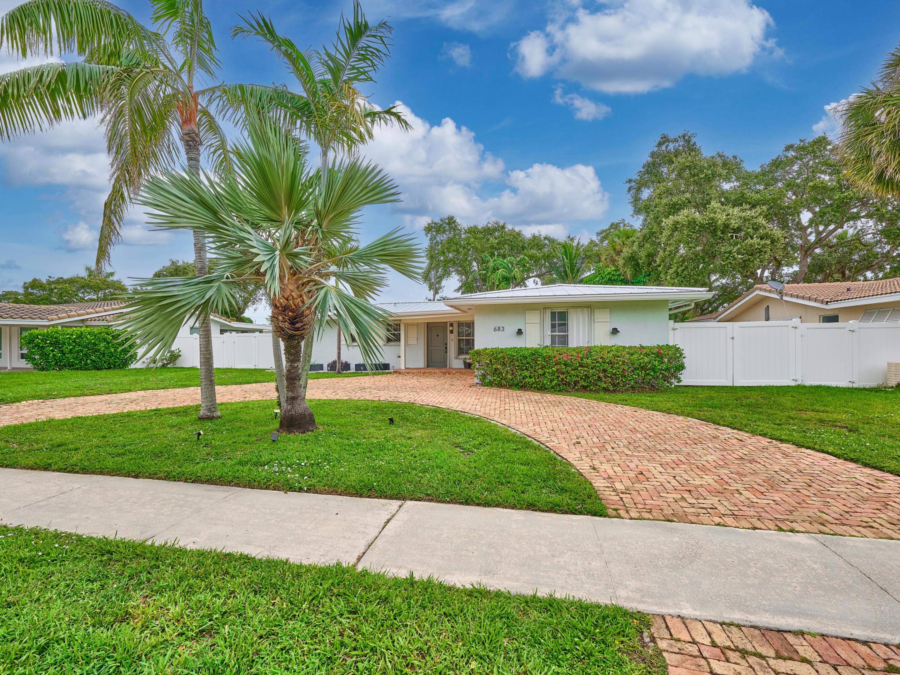 683 SW 2ND Street