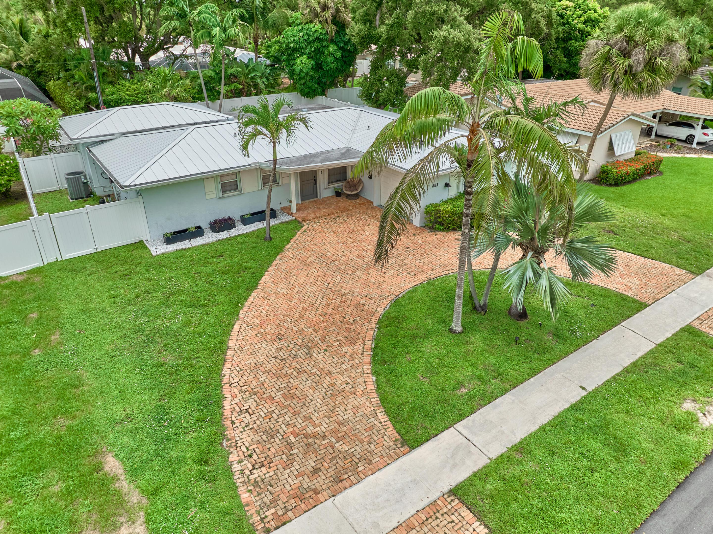 683 SW 2ND Street