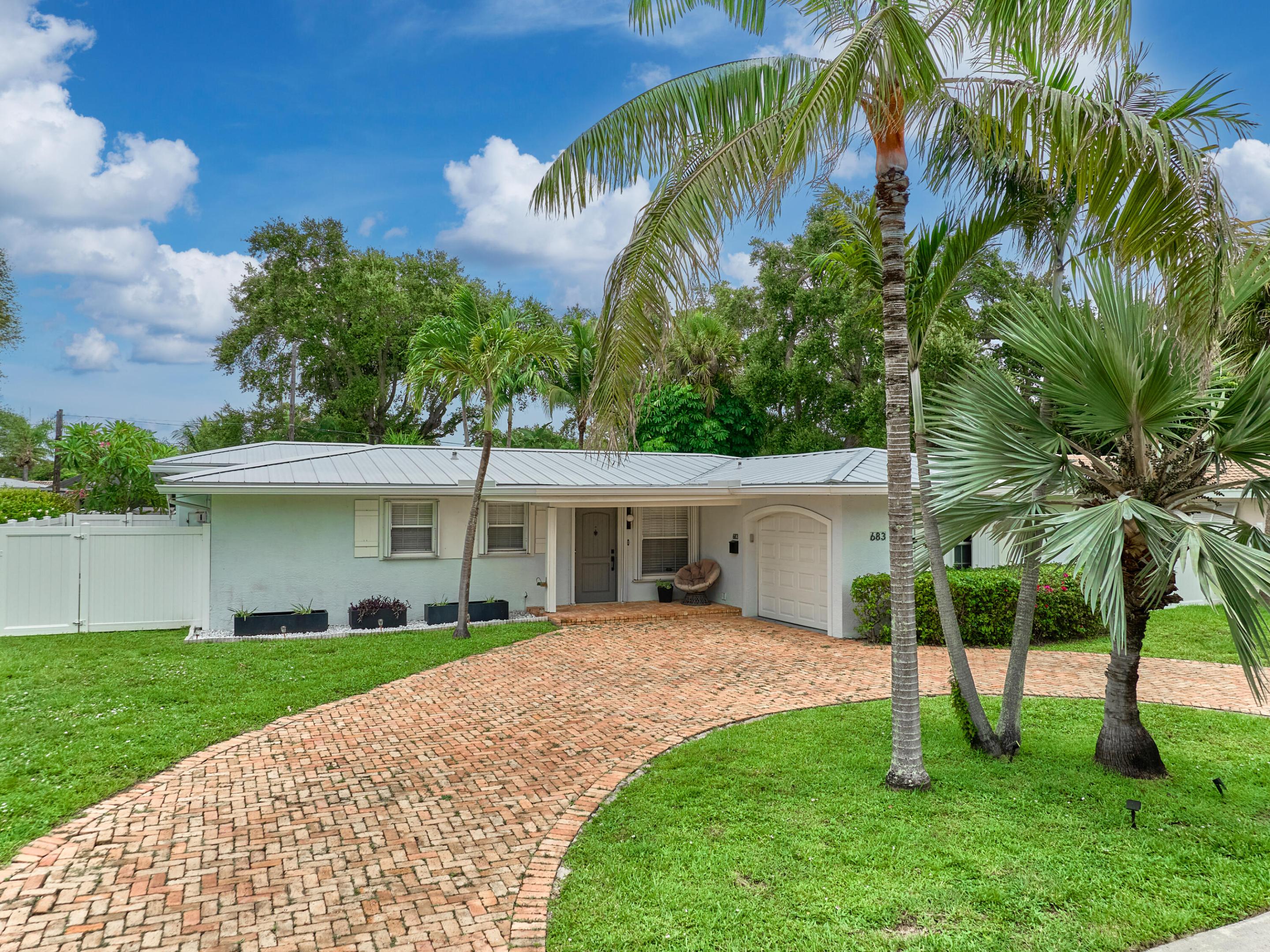 683 SW 2ND Street