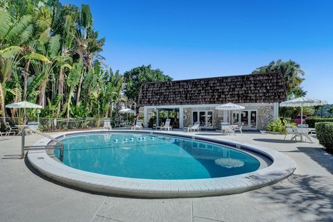 A home in Oakland Park