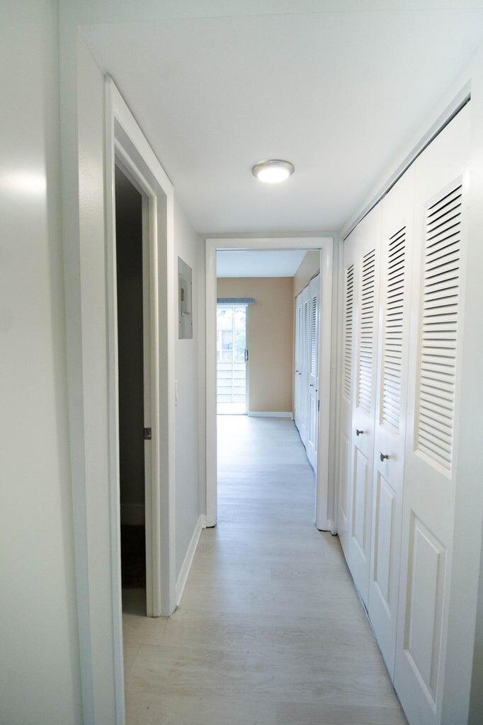 94 Hastings F, West Palm Beach, FL, 33417/$170,000 4 94 Hastings F