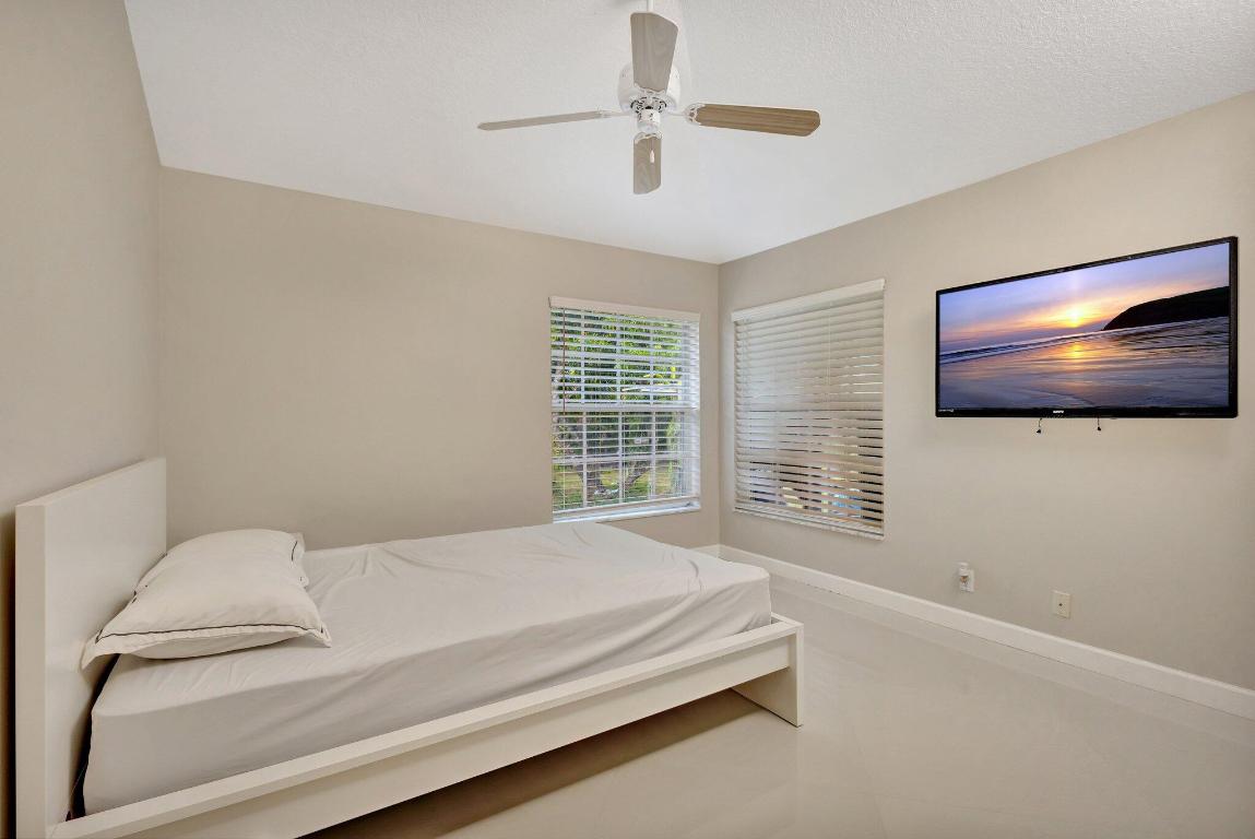 The Acreage - Residential