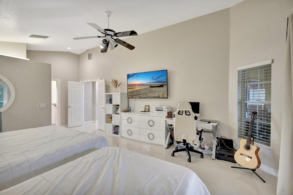 The Acreage - Residential