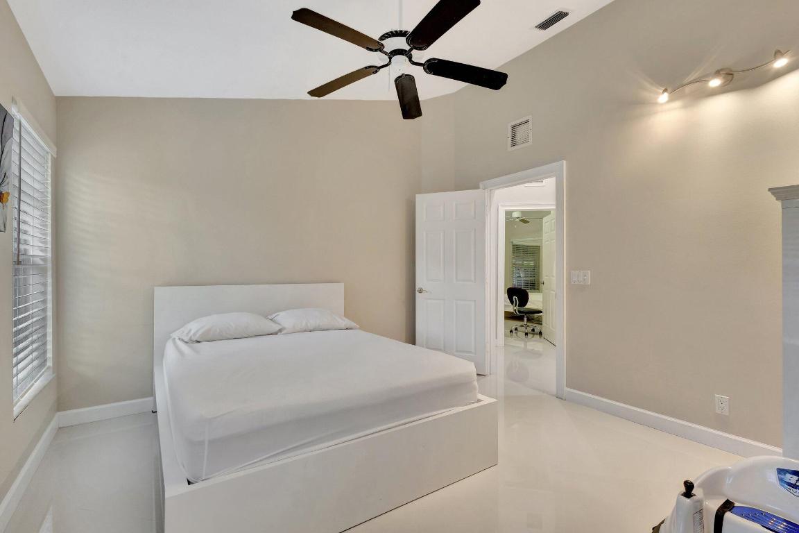 The Acreage - Residential