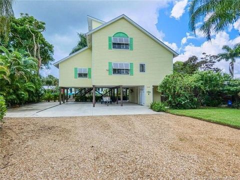 Photo of 765 SW Rustic Circle, Stuart, FL 34997 (MLS # B26004280)