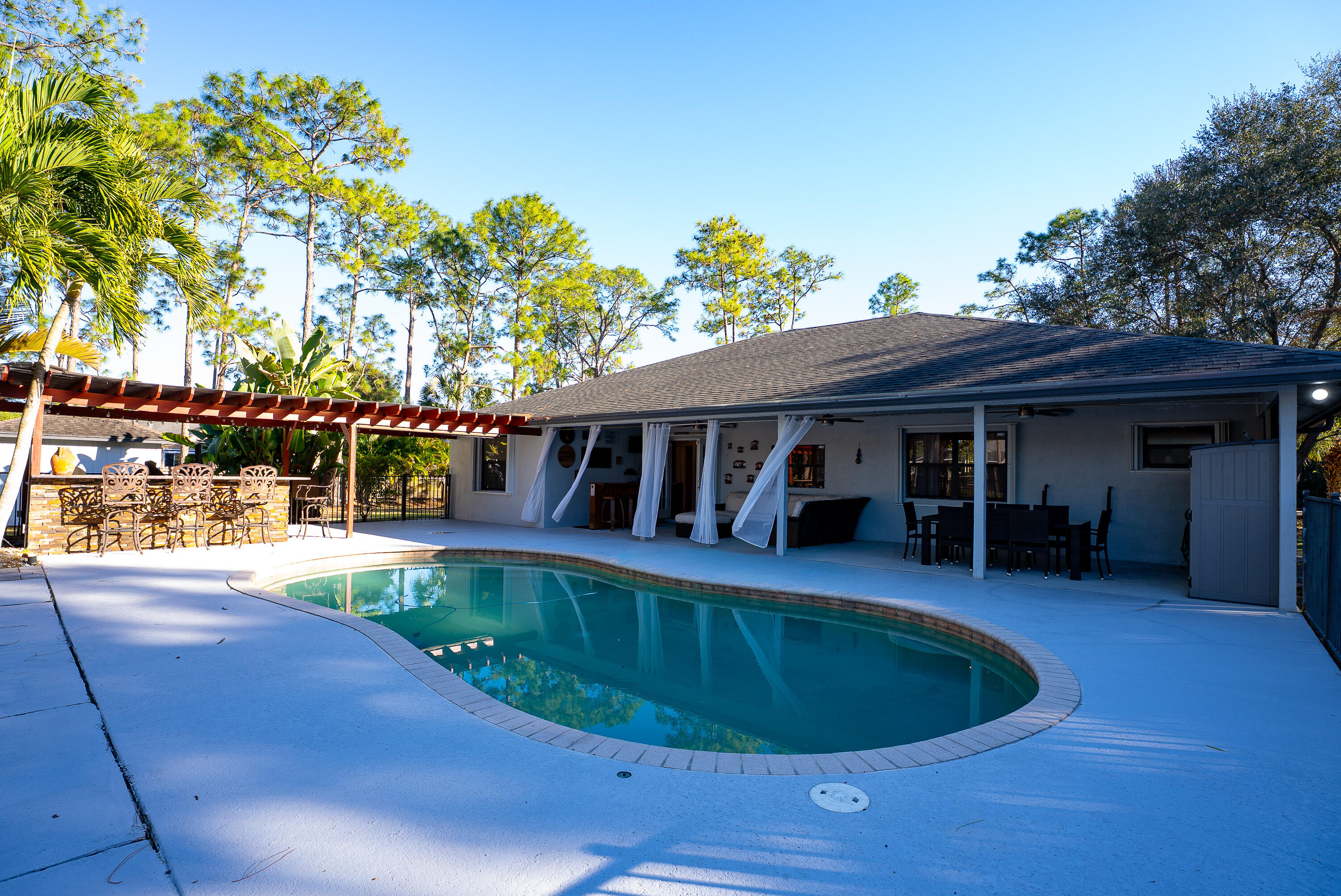 Loxahatchee Acreage - Residential