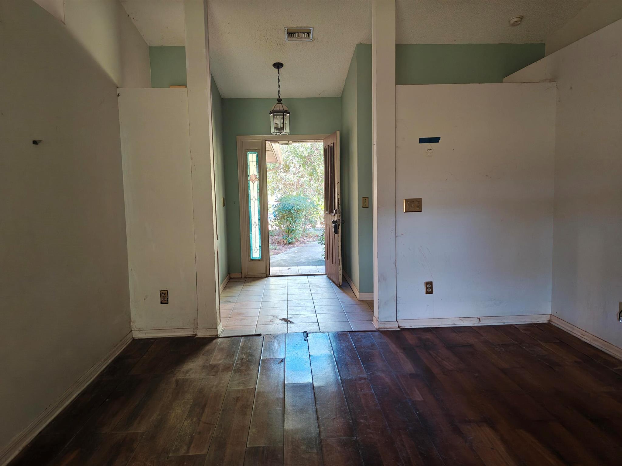 INDIAN RIVER HEIGHTS UNIT - Residential