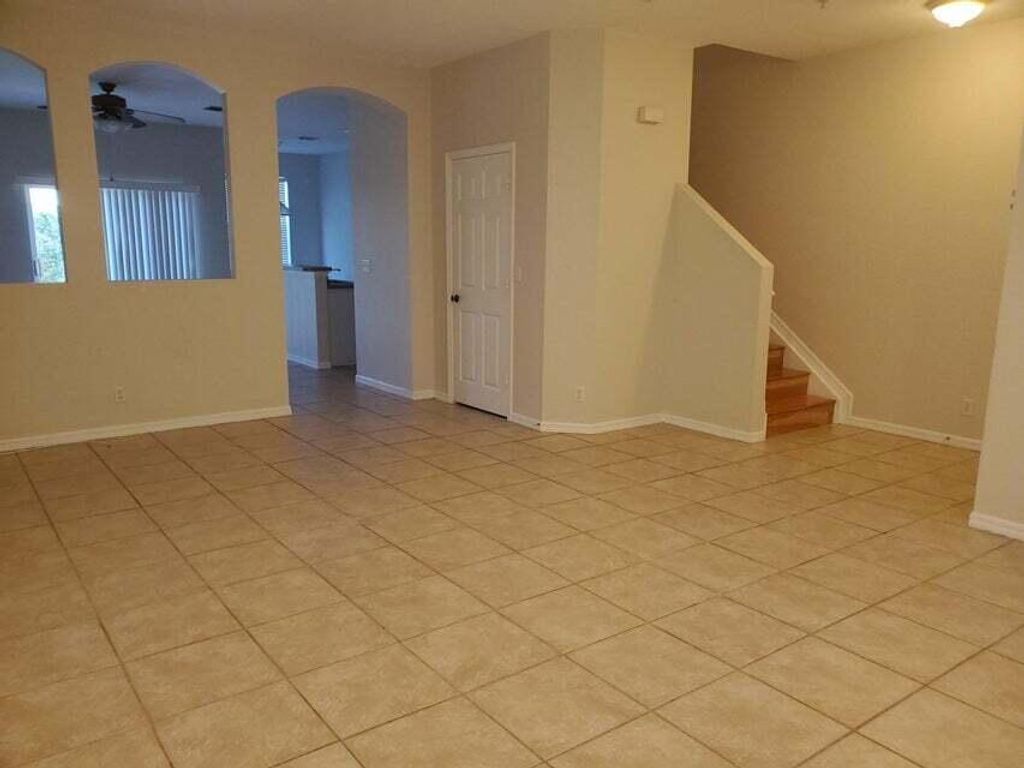 Photo of 158 Village Boulevard #D, Tequesta, FL 33469 (MLS # R10931586)