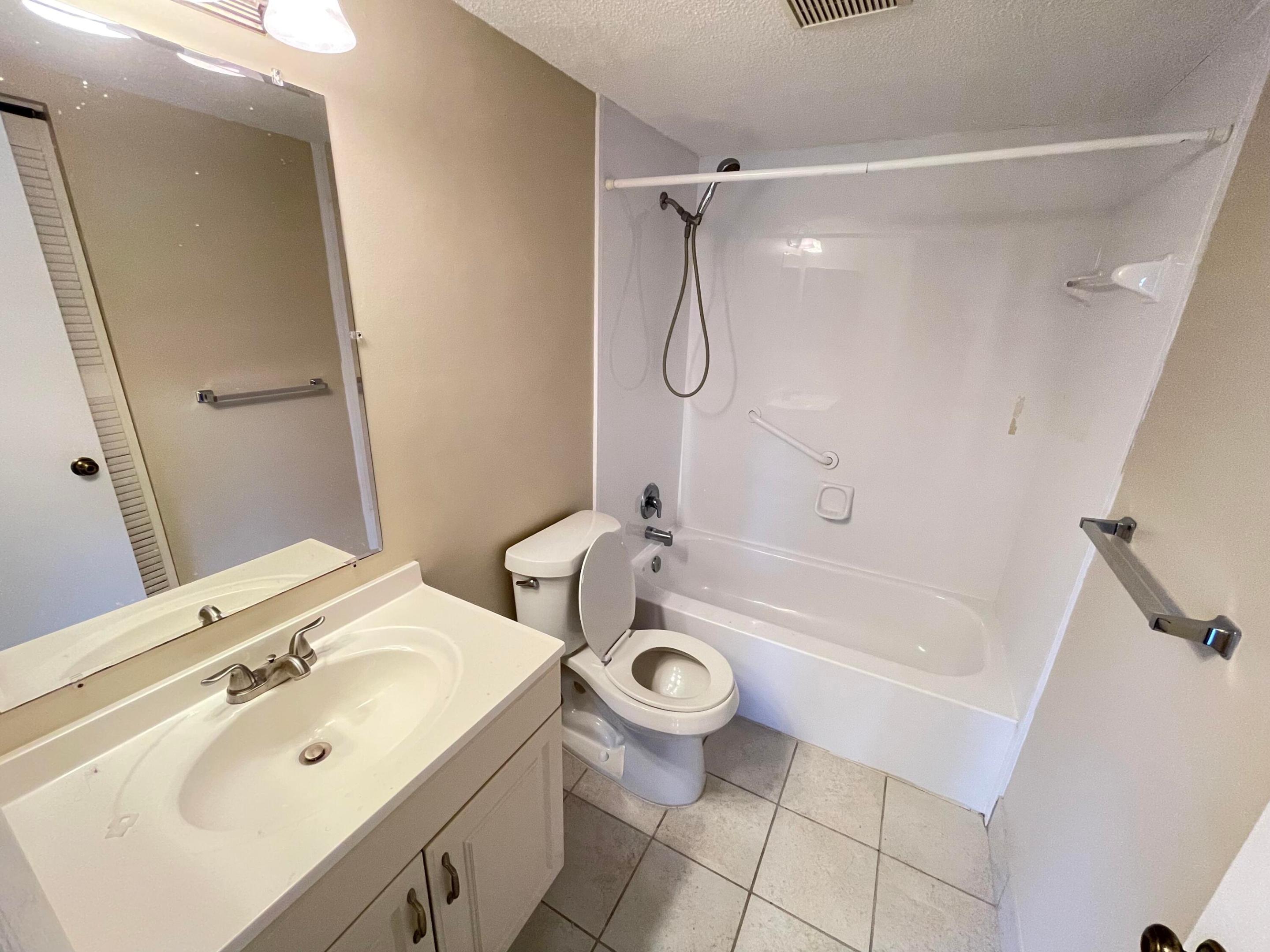 PINE RIDGE AT HAVERHILL CONDO - Residential Lease