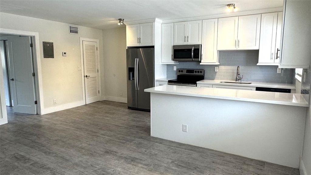 Photo of 853 SE 4th Court #8, Deerfield Beach, FL 33441 (MLS # F10546068)