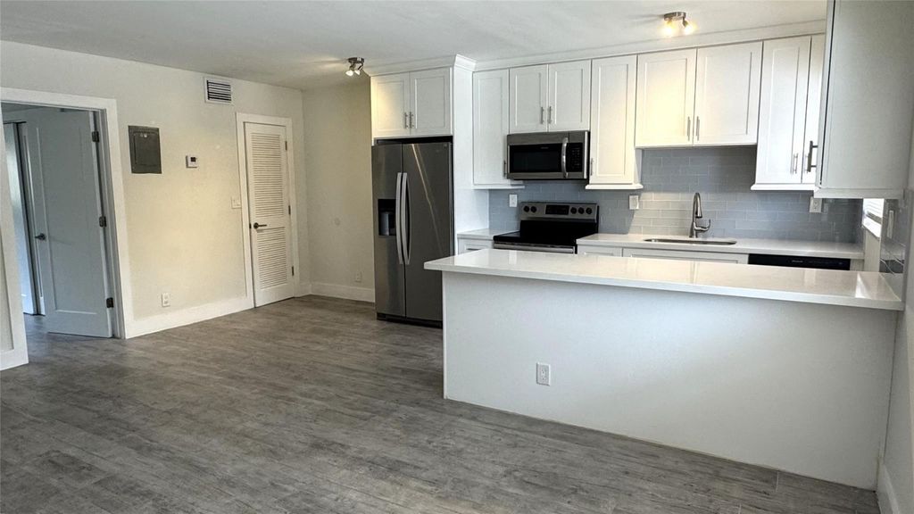 Photo of 853 SE 4th Court #8, Deerfield Beach, FL 33441 (MLS # F10546068)