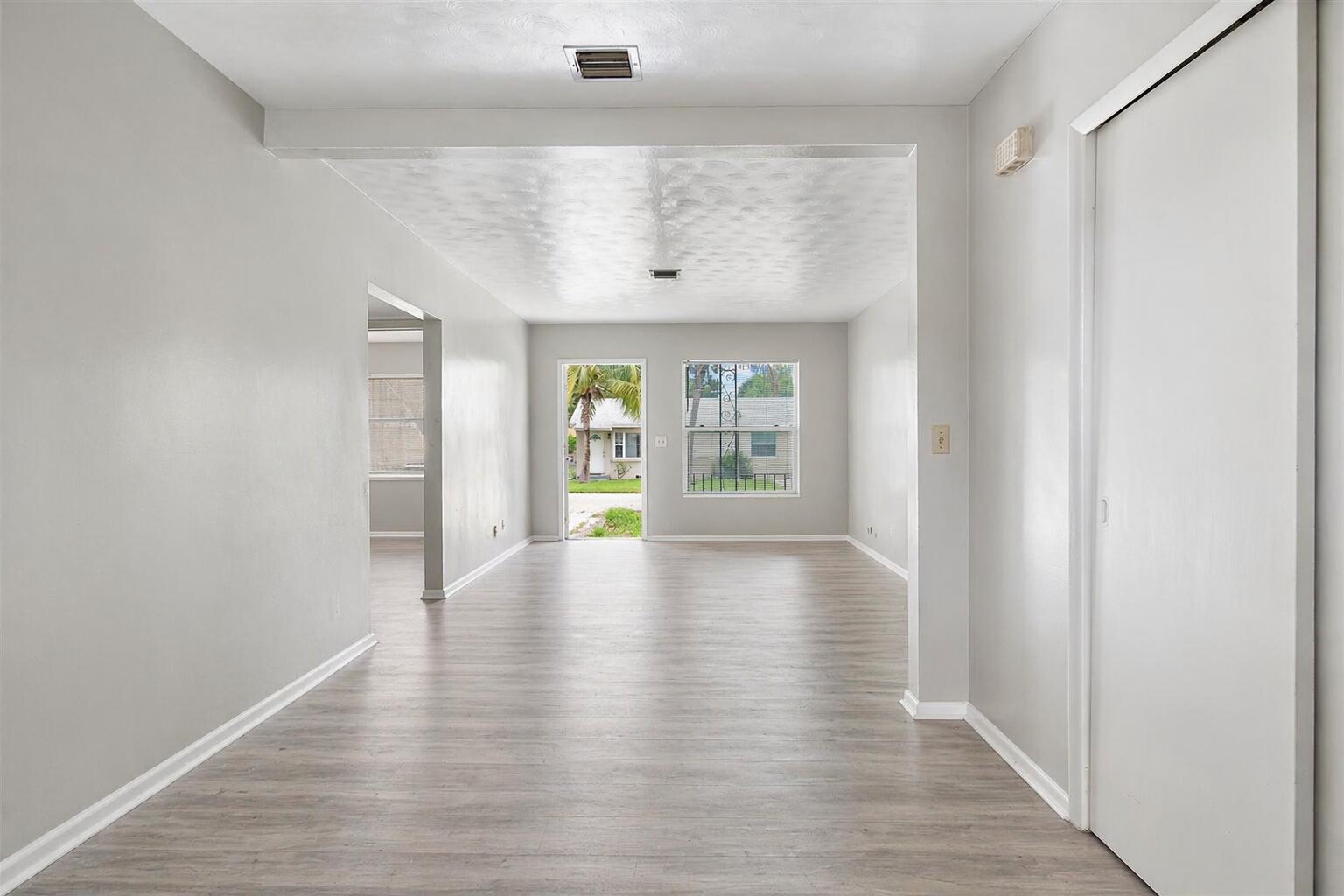 WHITE CAPS SUB - Residential Income