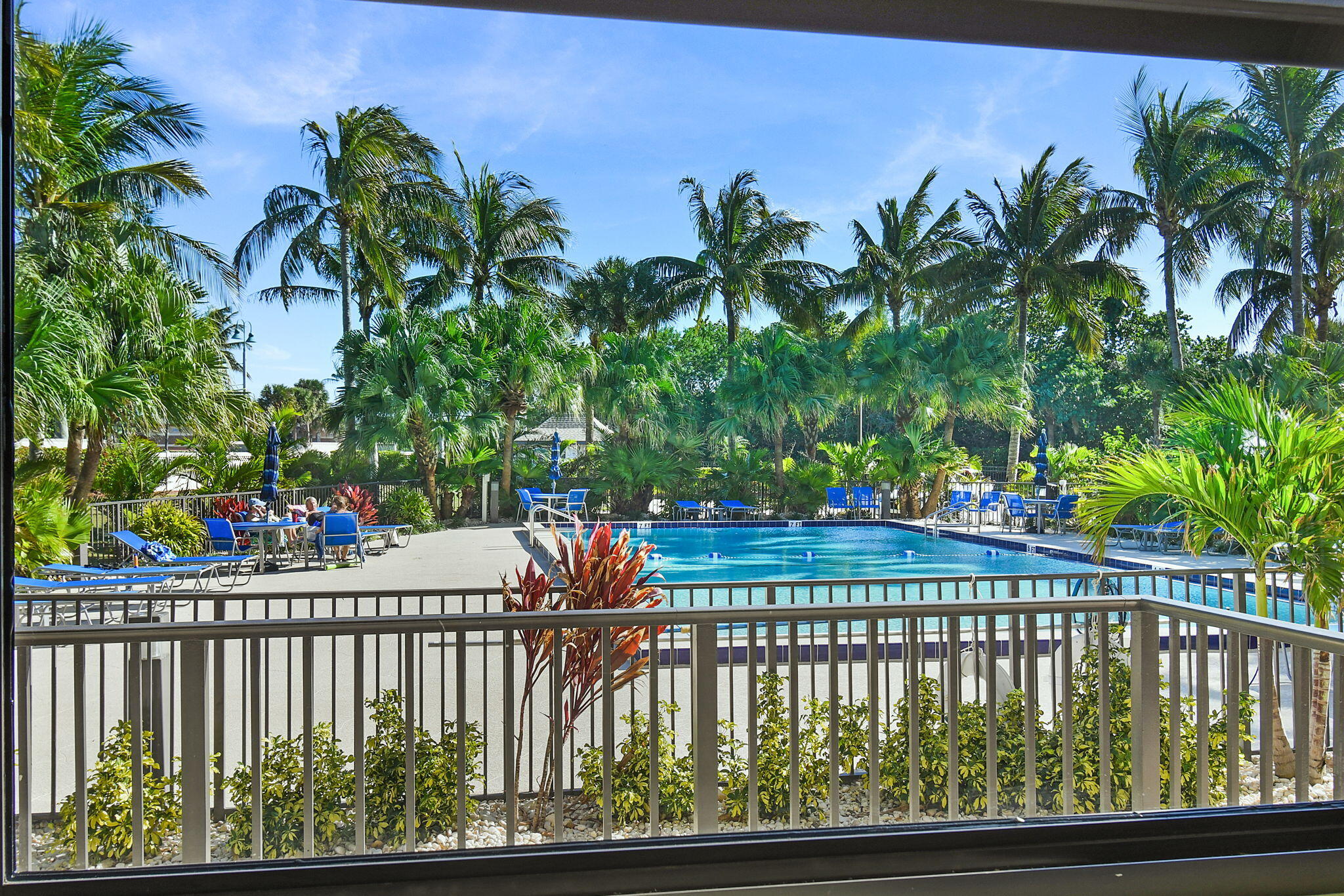 SEA POINTE TOWERS OF FORT PIERCE, A CONDOMINIUM - Residential Lease